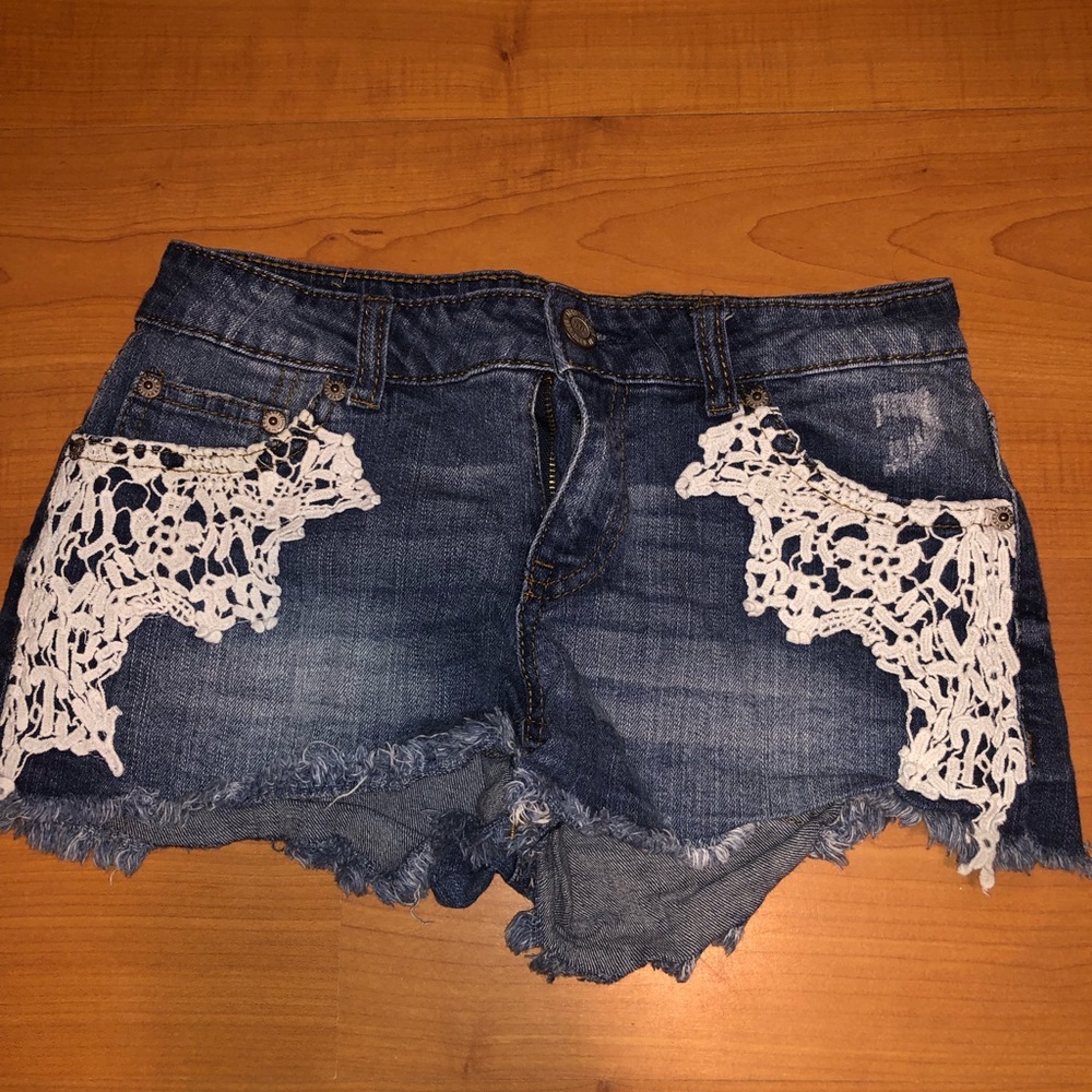 Aeropostale shorty jean shorts SIZE 2